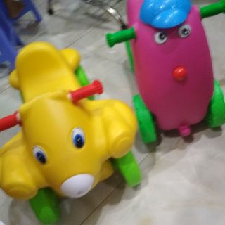 Xe Vận Động Chòi Chân