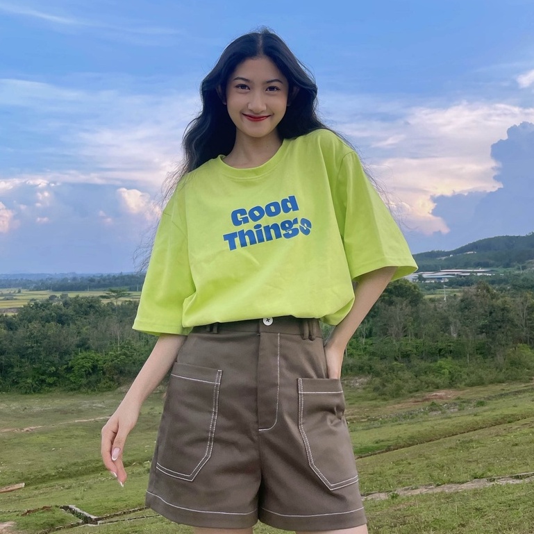 Áo thun cotton nữ form rộng in chữ Good Things thời trang GAGO màu xanh neon GA3918