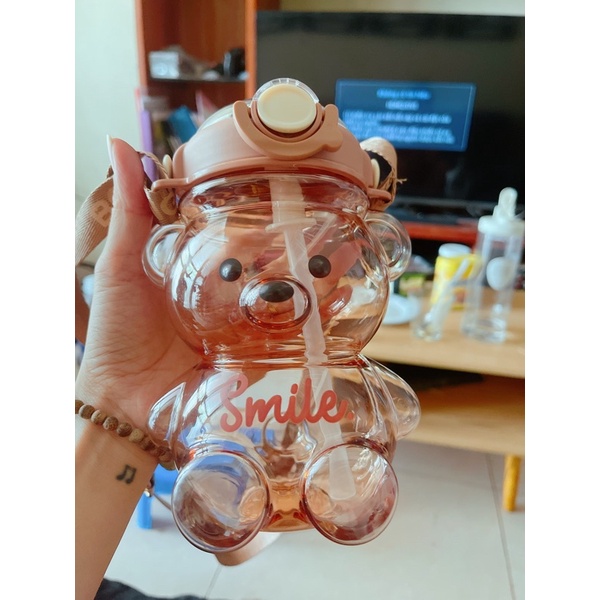 [XẢ LỖ] Bình nước gấu siêu kute ngộ nghĩnh cho bé đựng sữa, nước mang đi học, có kèm dây đeo, dung tích 1000ml!
