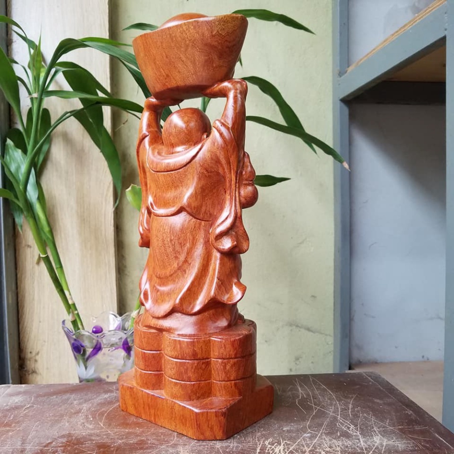 [GIA RE] Tượng phật di lặc dâng bát vàng bằng gỗ hương cao 40 cm