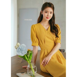 Đầm vàng bo eo v2 (kèm hình thật)