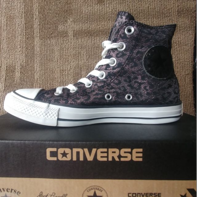 Giày Converse cổ cao si size 38