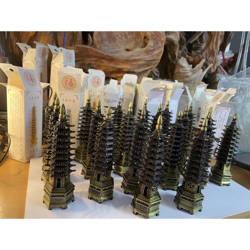 Tháp đồng - phụ kiện trang trí hồ cá, bán cạn, thuỷ sinh độc đáo