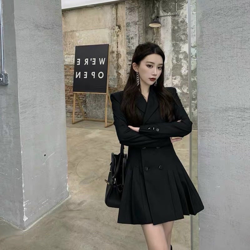 Váy vest xếply khuy tròn