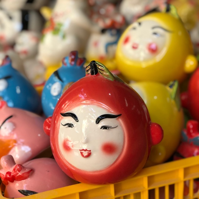 Con giống tiết kiệm hình trái cây mặt người