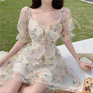 Thanh lý váy ren hoa
