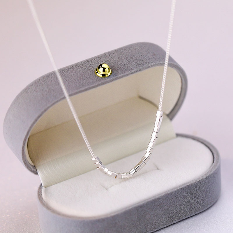 Vòng cổ Chuỗi Hạt Vuông Màu Bạc Thời Trang Cá Tính Cho Nữ