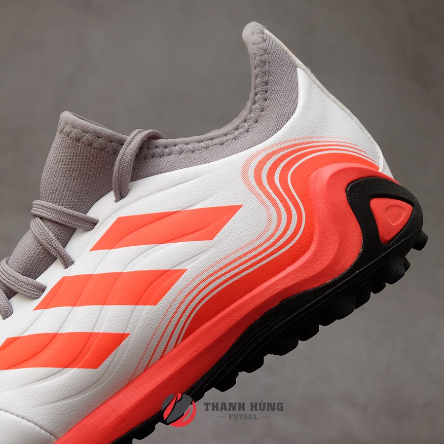 GIÀY ĐÁ BÓNG CHÍNH HÃNG ADIDAS COPA SENSE .3 TF - FY6186 - TRẮNG/ĐỎ