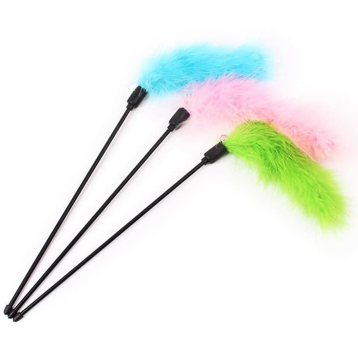 Đồ chơi cho mèo cần câu nhựa gắn lông vũ và chuông độ dài cán 42cm