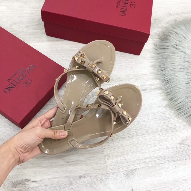 𝐑ẻ Sale SALE <3 Sale Hot | Trợ Giá | Dép nơ valentino xỏ ngón viền đinh spsl fullbox . . Tháng 7 👡 . ! New * ' . .