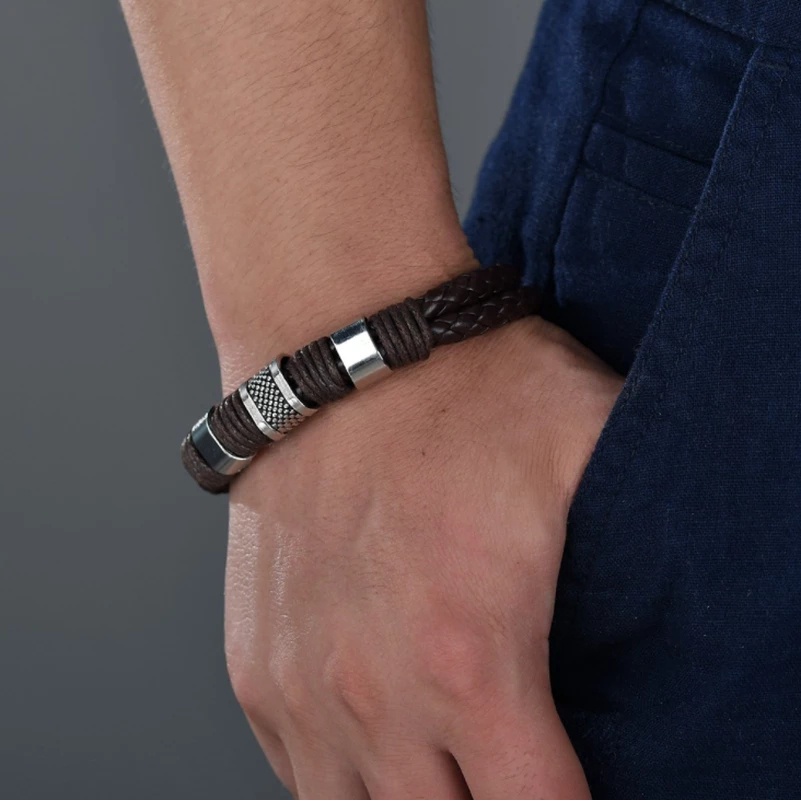 Vòng Tay Dây Da Bện Nhiều Lớp Khóa Nam Châm Bằng Thép Titan Phong Cách Punk Cổ Điển / Thái Cực Quyền Làm Quà Tặng