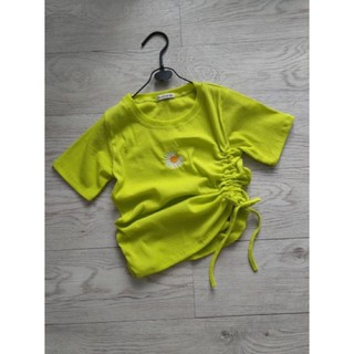 Áo thun hoa cúc