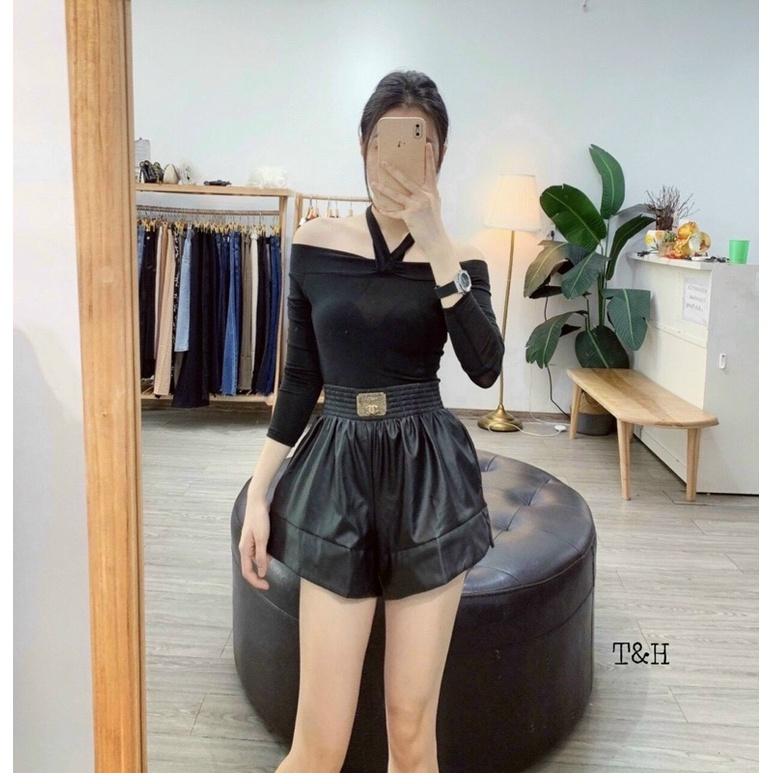 Áo thun tay dài hở vai