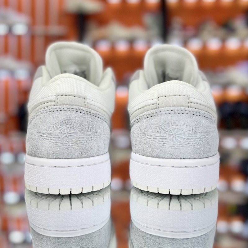 GIÀY THỂ THAO JORDAN 1 THẤP CỖ PARIS TẶNG KÈM QUÀ TẶNG GIÁ TRỊ