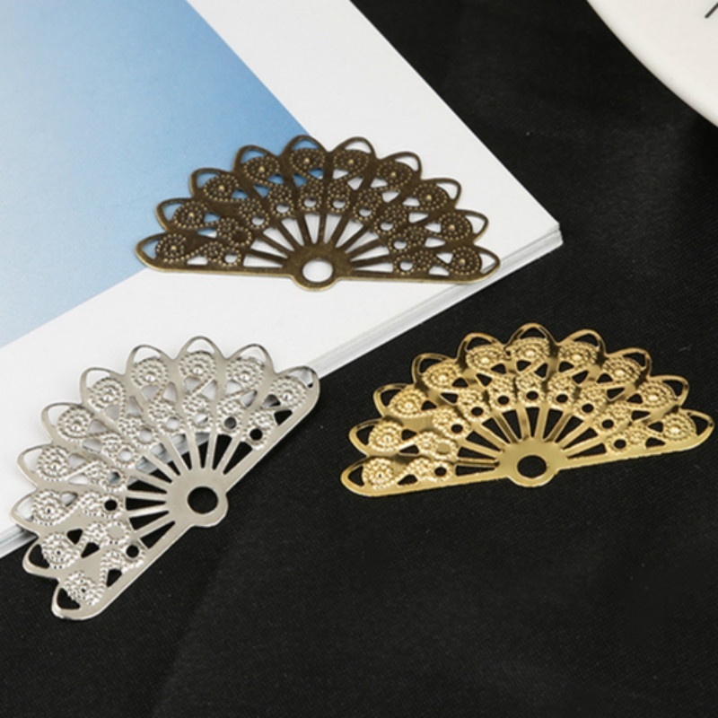 10pcs/pack Creative Vintage Fan Shaped Iron Pendant Pendant for Earring Hair Jewelry Making Supplies