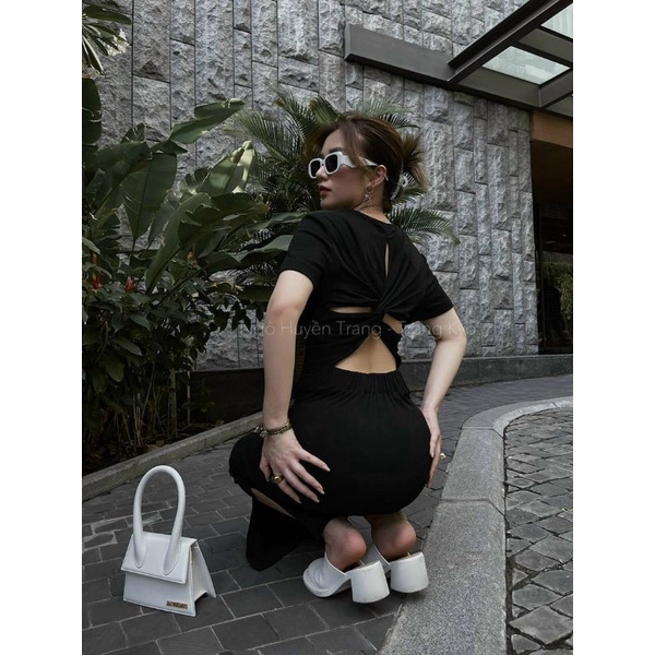 Đầm body khoét ngực xoắn lưng mã 1504A