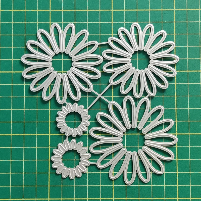 Khuôn Cắt Hình Cánh Hoa Xinh Xắn Dùng Để Trang Trí Album Ảnh