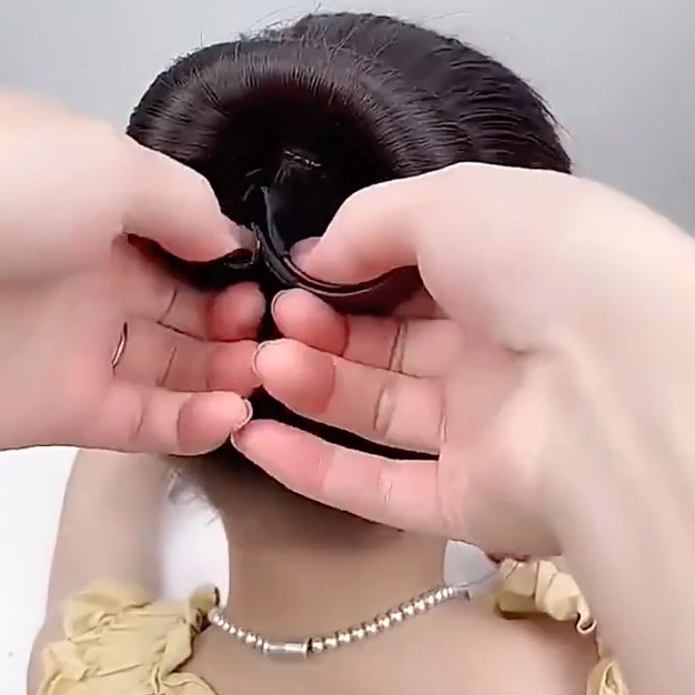🌸🌸Thanh búi tóc củ tỏi kiểu pháp đẹp sang