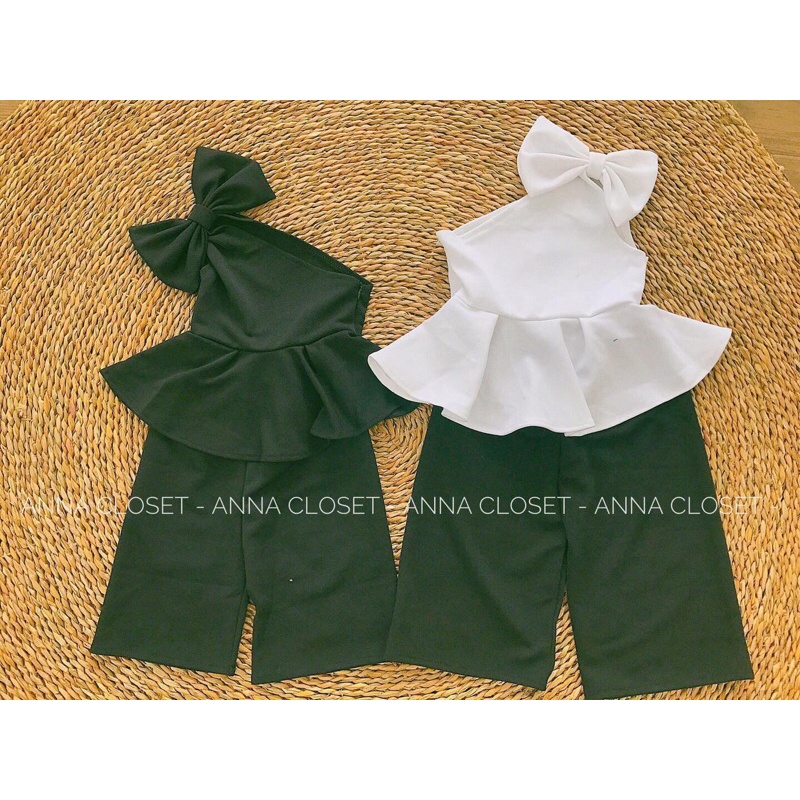 Set áo xéo vai và quần suông cho bé gái