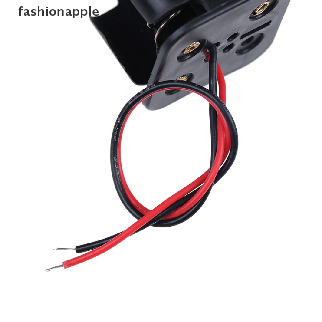 Bộ 2 Giá Đỡ Bằng Nhựa Màu Đen Kèm Dây Cho Pin 4 x AA