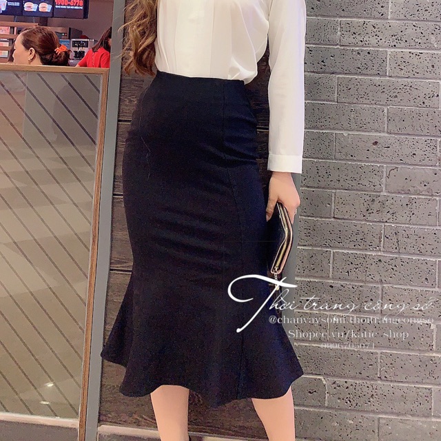 Chân Váy Đuôi Cá MOLA Dáng Dài Qua Gối Công Sở Màu Đen Hàng Thiết Kế Cao Cấp Của Shop Chuẩn Chất Liệu Và Form Dáng CV12 | BigBuy360 - bigbuy360.vn