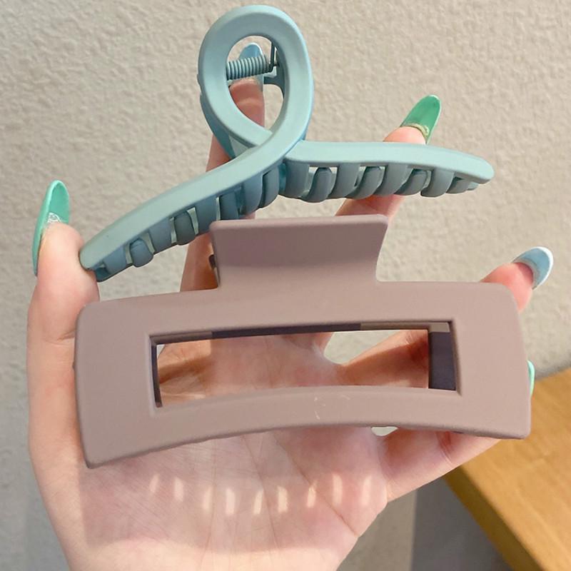 Kẹp gắp tóc màu trơn bằng nhựa đơn giản