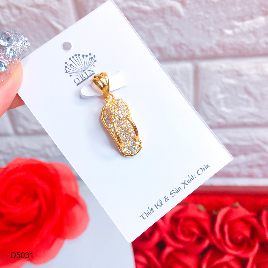 Mặt dây chuyền nữ hình chiếc dép đính đá thiết kế cao cấp Orin D5031
