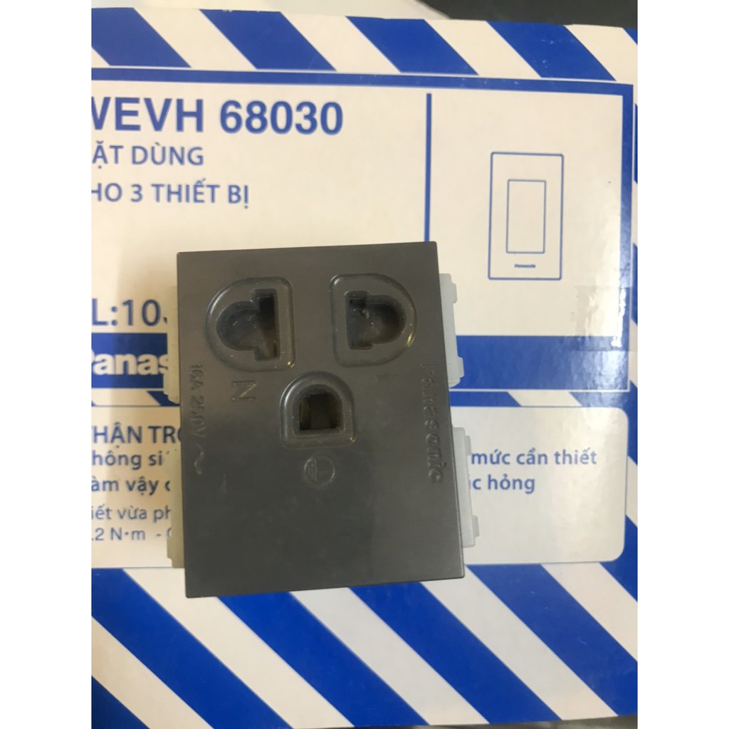 Ổ Cắm 1 - 3 Chấu Mầu Đen Panasonic
