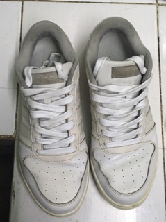 Giày si adidas