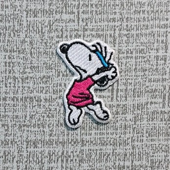 Sticker Ủi Thêu Hình Chú Chó Snoopy Nhảy Múa Đáng Yêu