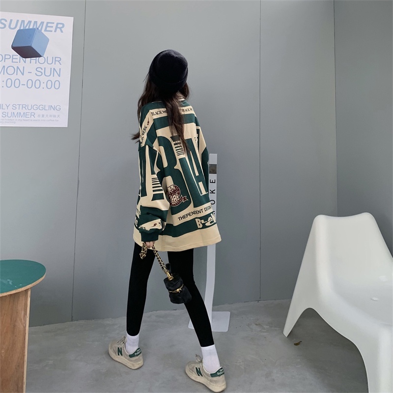 Áo thun nữ tay dài có cổ dáng rộng phong cách retro