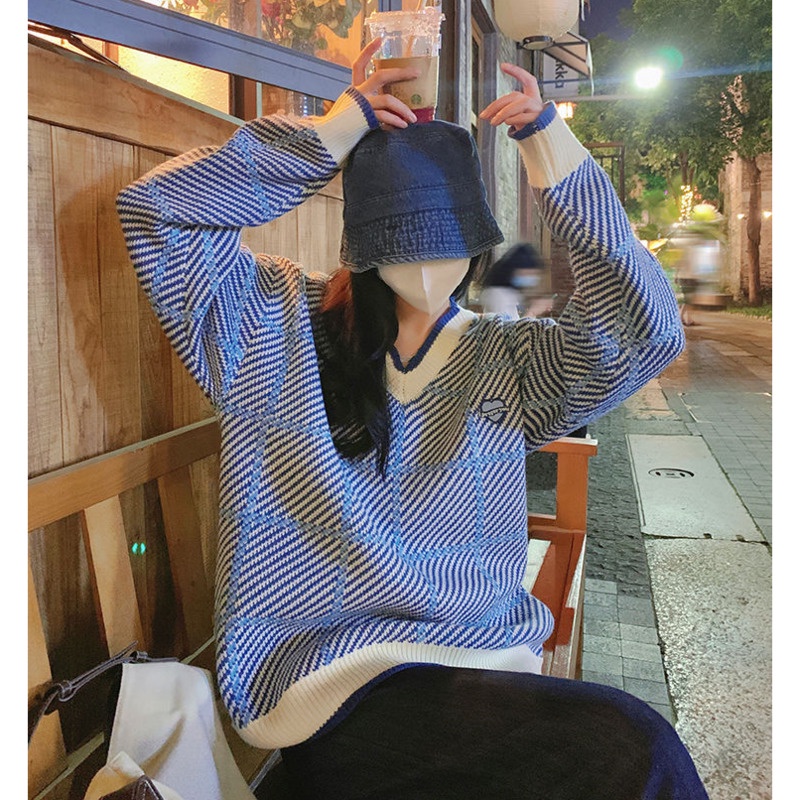 Áo khoác len cổ chữ V mềm mại cho nữ