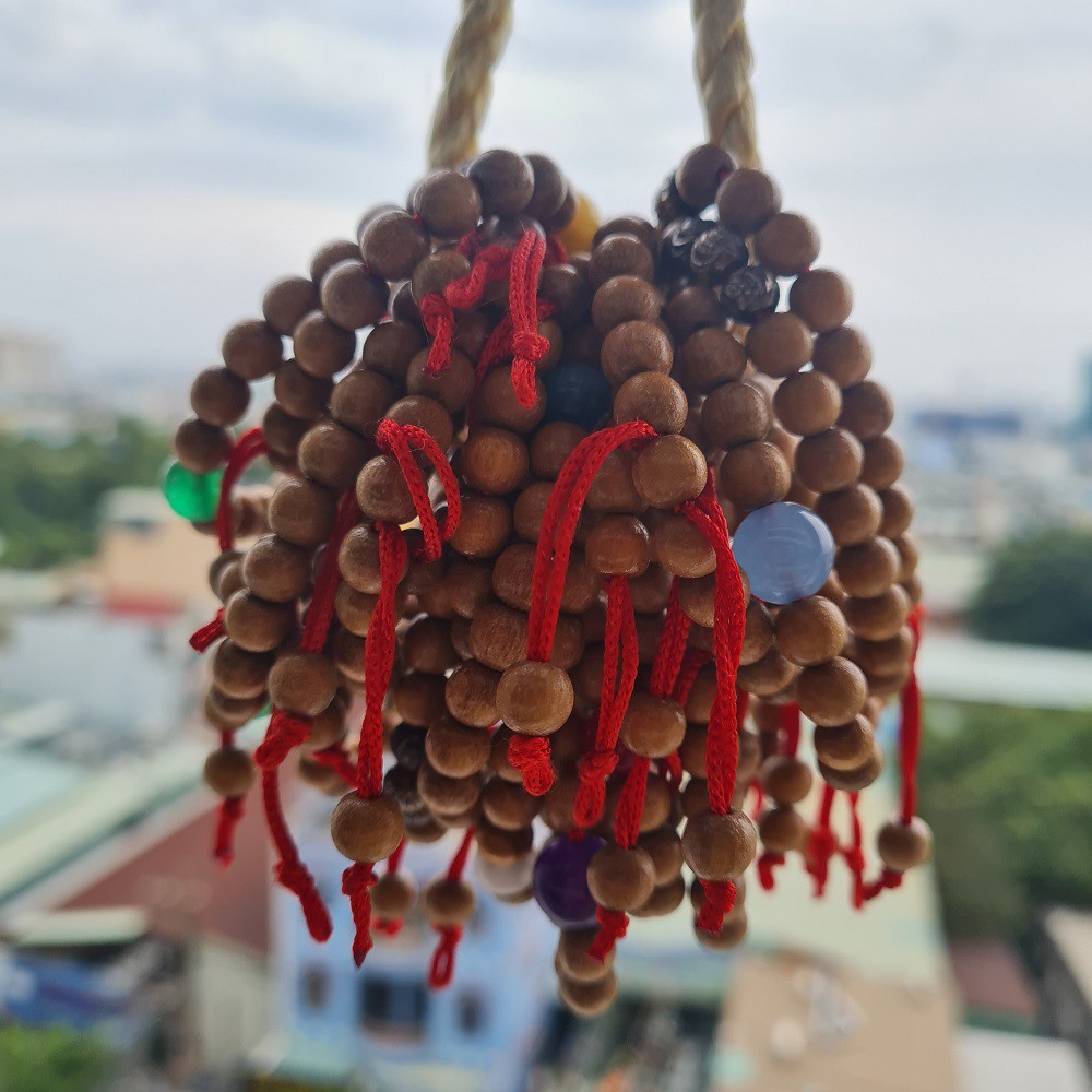 Vòng Dâu Tằm Cho Bé Ngủ Ngon