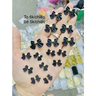 Cham hình đính móng