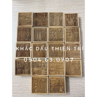 Dấu gỗ thị 5 cm , khắc các dấu bản mệnh , ấn nhà Trần , dấu bát quái, chấm mực ngoài, bền đẹp.