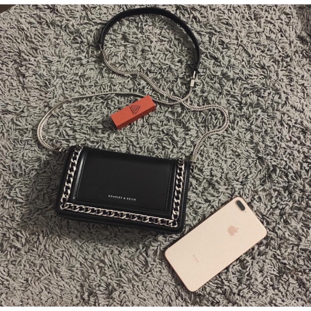 Túi viền xích cnk