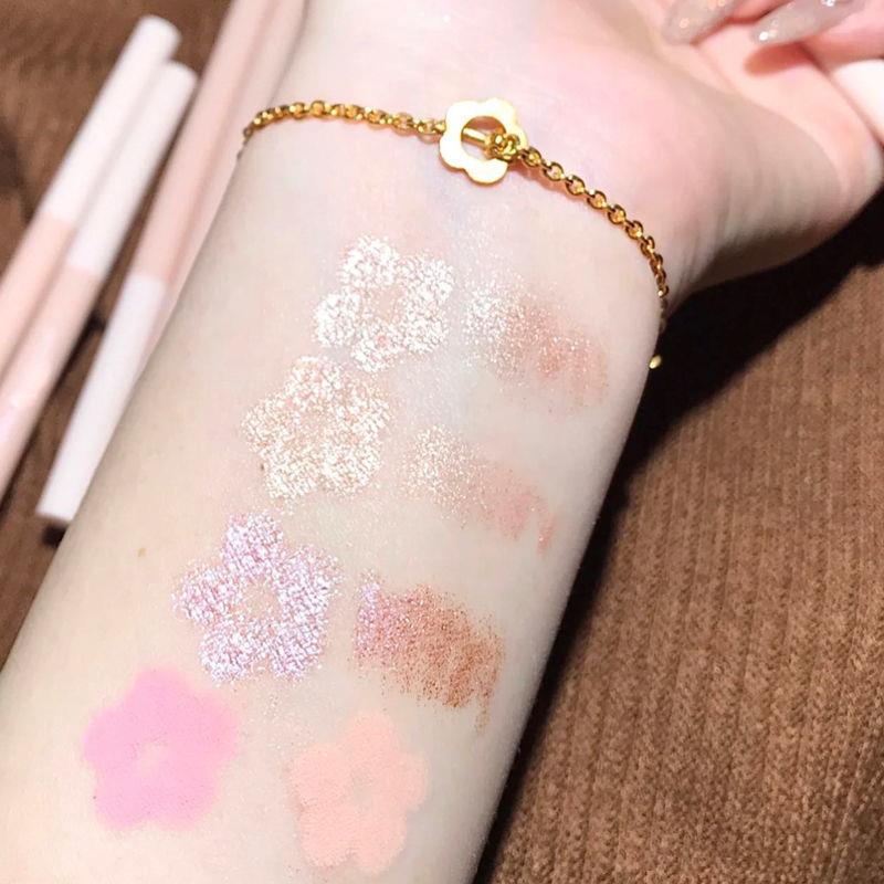 Bút Kẻ Mắt Mịn Mượt Như Lụa Mềm Mịn Tạo Đôi Mắt To Không Thấm Nước Và Mồ Hôi ins | BigBuy360 - bigbuy360.vn