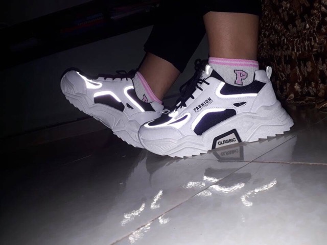 Giày nữ giày sneaker phong cách có dạ quang phát sáng full size 35_39 đế cao 5cm(m8916) | BigBuy360 - bigbuy360.vn