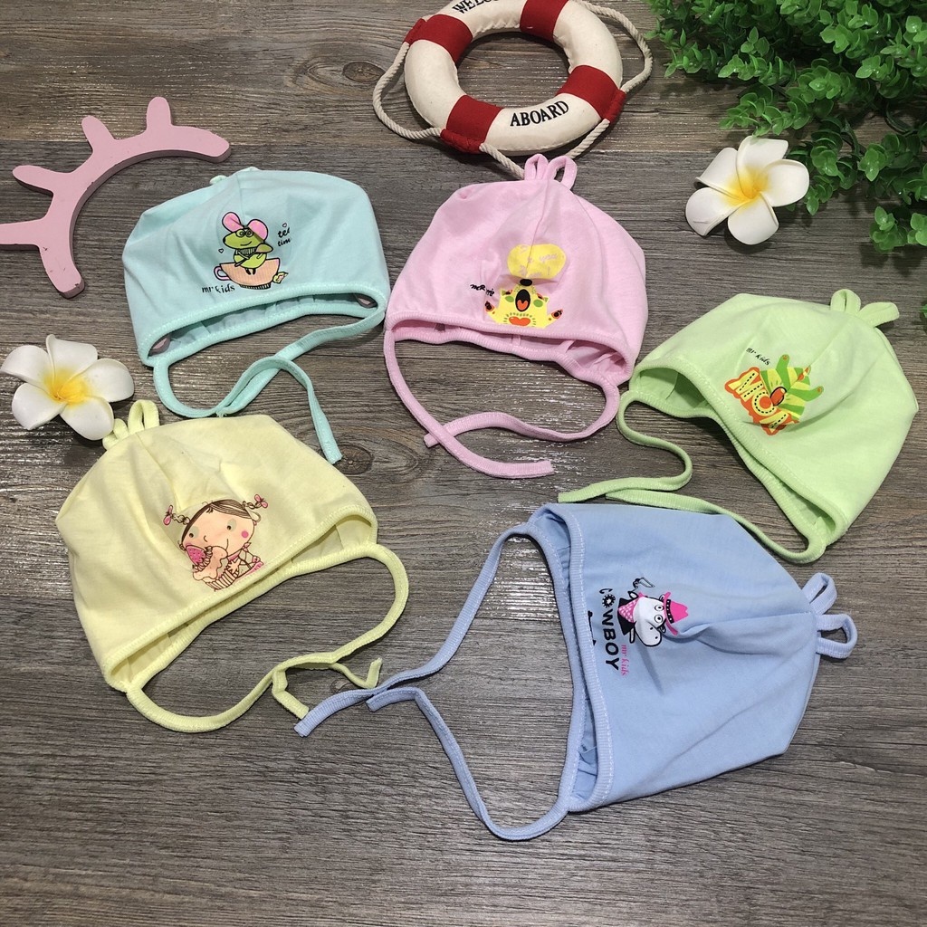 Mũ cotton sơ sinh buộc dây cho bé