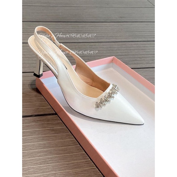 Giày hở gót đá ngang