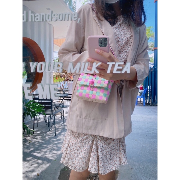 Túi đan đeo chéo ton pastel xinh xắn