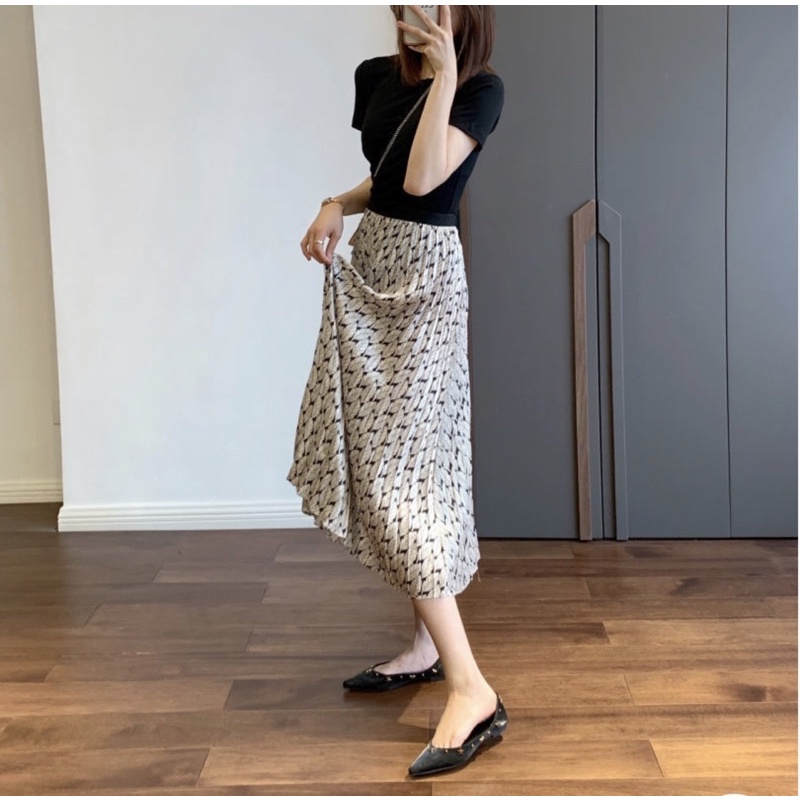 (SALE 50%) Chân váy lua xếp ly họa tiết Lá lạ mắt, chân váy midi freesize