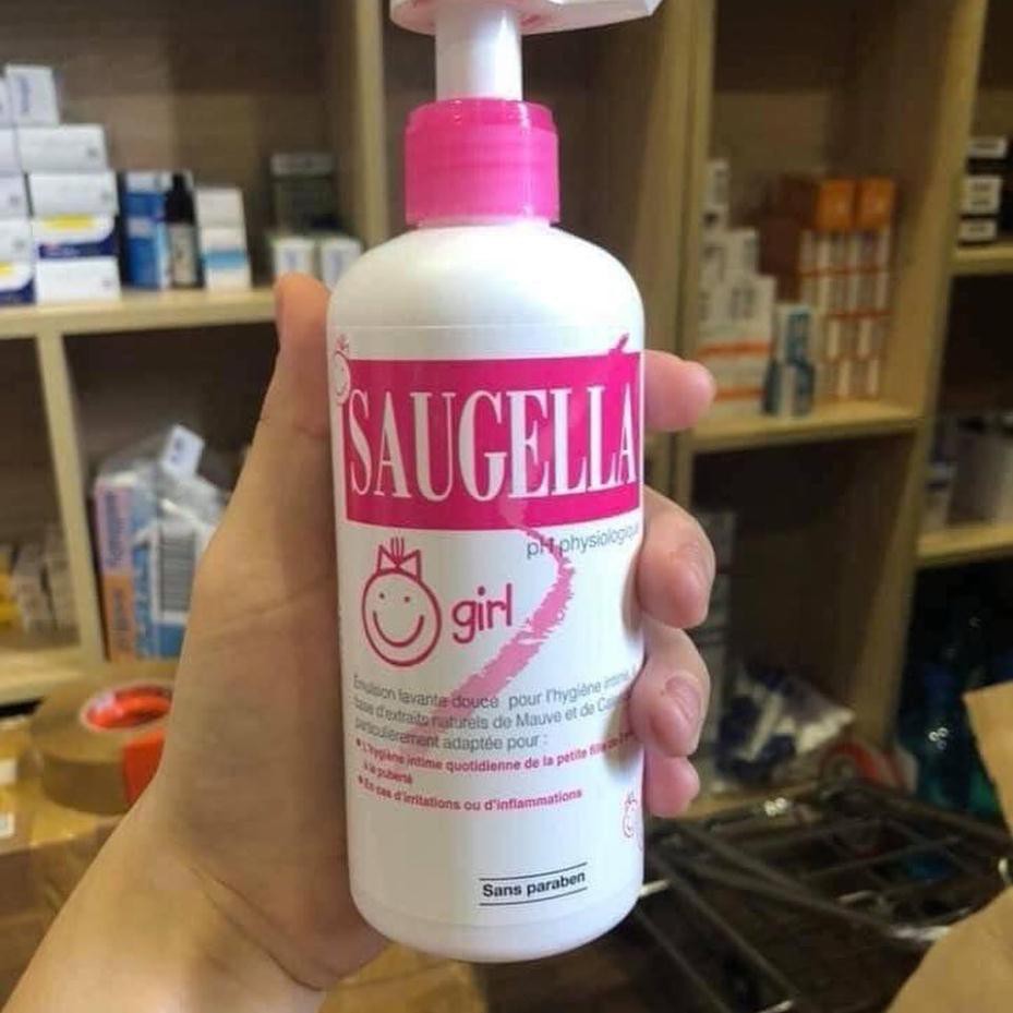 Saugella Girl - Dung Dịch Vệ Sinh Cho Bé Gái 200ml