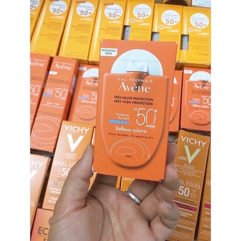 Sale 38% Kem Chống Nắng Bảo Vệ Cao Không Mùi Cho Da Nhạy Cảm SPF 50+PA++50ml - Avène