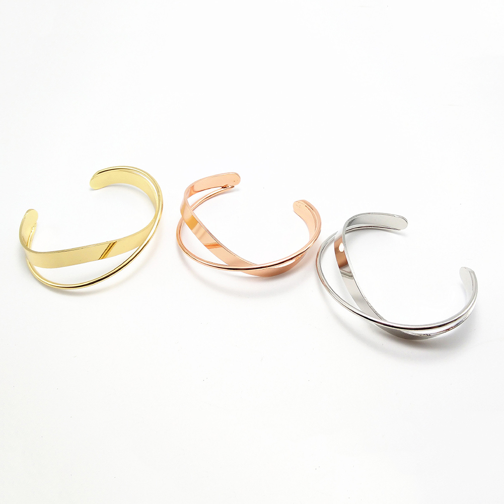 1 Vòng Tay Kim Loại Hai Lớp Thiết Kế Đơn Giản Cho Phái Nữ