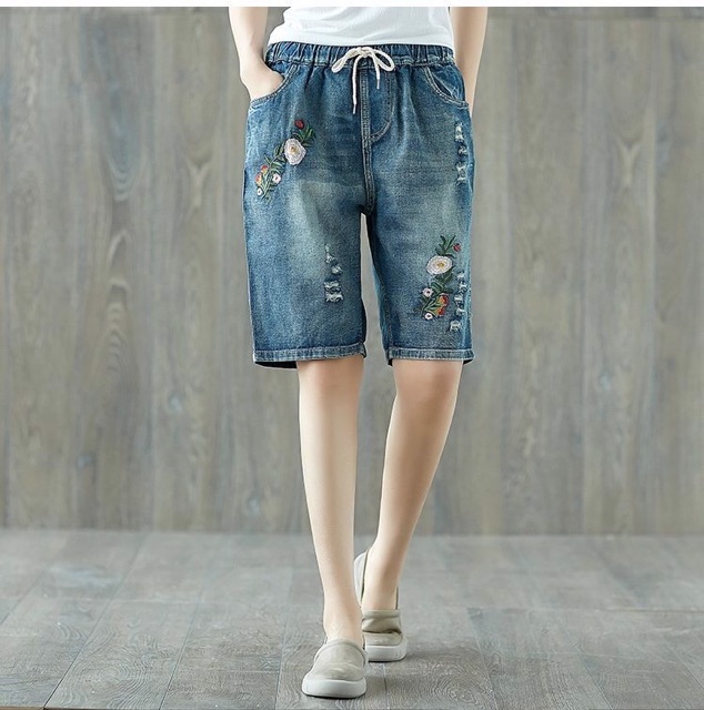 Quần Short Hoa Thêu Hoa Loại Dài