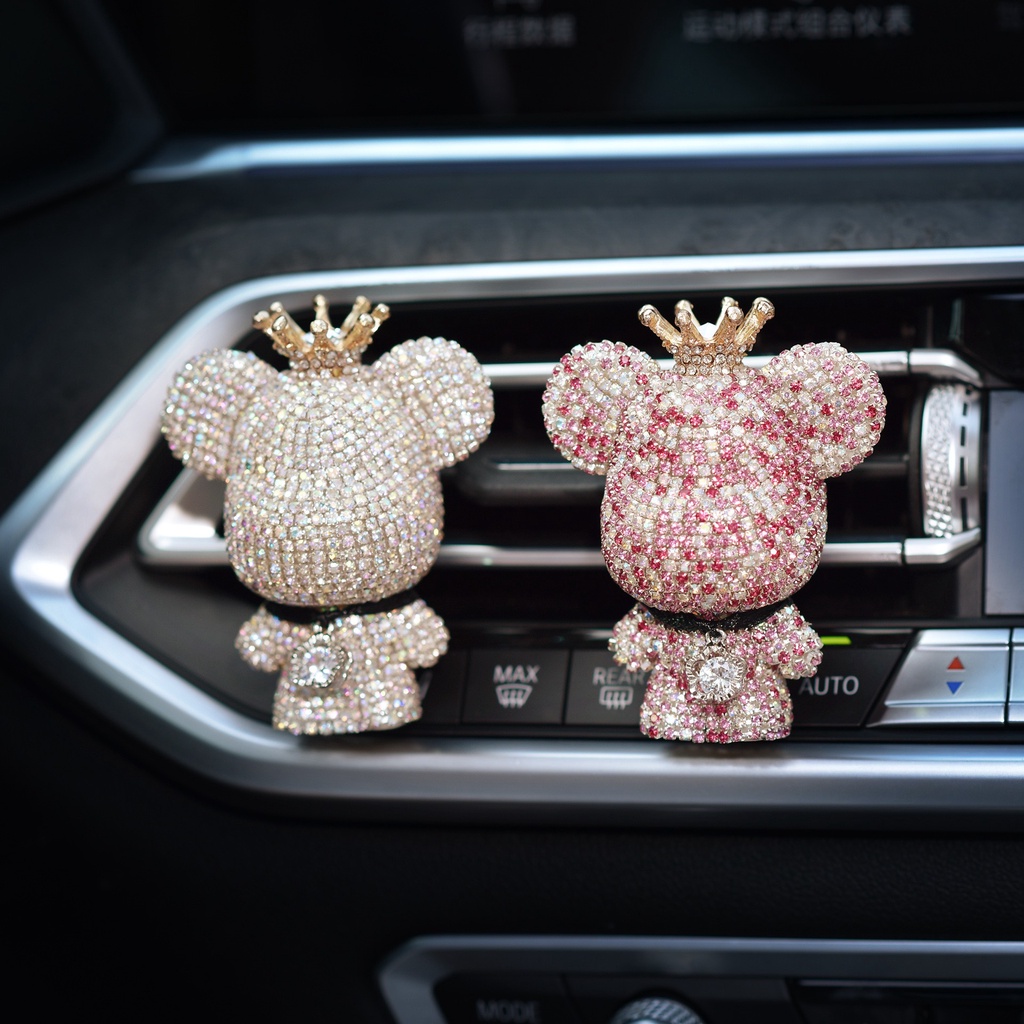 Gấu Bearbrick đính đá sáp thơm - Phụ Kiện Trang Trí Ô Tô Cài cửa gió điều hòa ô tô