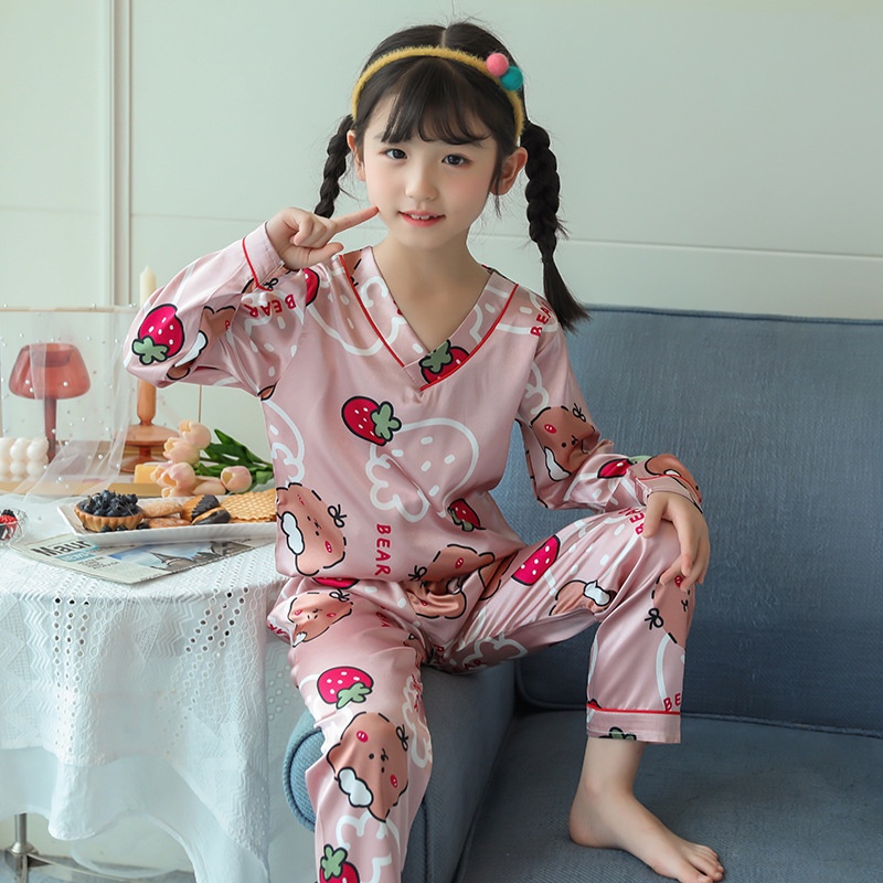 Bộ Đồ Ngủ Vải Lụa Satin Tay Dài Cổ Chữ V Thời Trang Cho Mẹ Và Bé