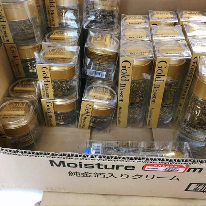 (SALE 2 triệu-&gt;299k)Kem Dưỡng Tinh Chất Vàng Gold Blossom Moisture Cream  (Made in Japan) Nhật Bản