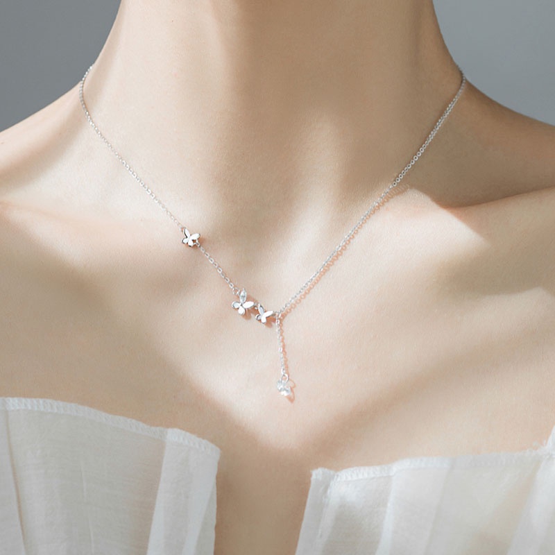 Vòng cổ Mạ Bạc Mặt Bướm Đính Đá Pha Lê Nhã Nhặn